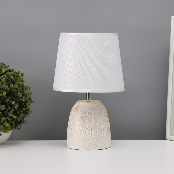 Лампа настольная Лампа настольная "Калейдоскоп" 1х40Вт Е14 белый 20х20х34см