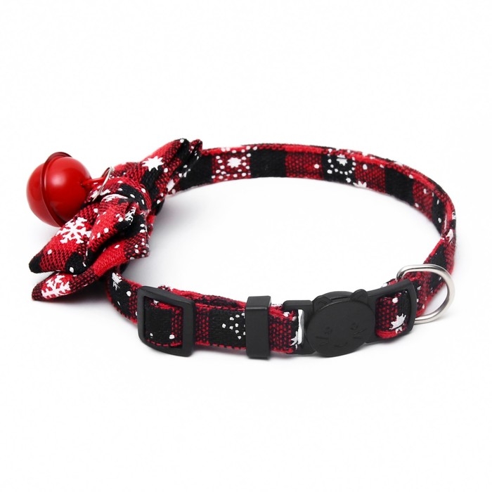 Ошейник текстильный со снежинками и бубенчиком, 30 х 1 см, красно-чёрный Ошейник текстильный со снежинками и бубенчиком, 30 х 1 см, красно-чёрный