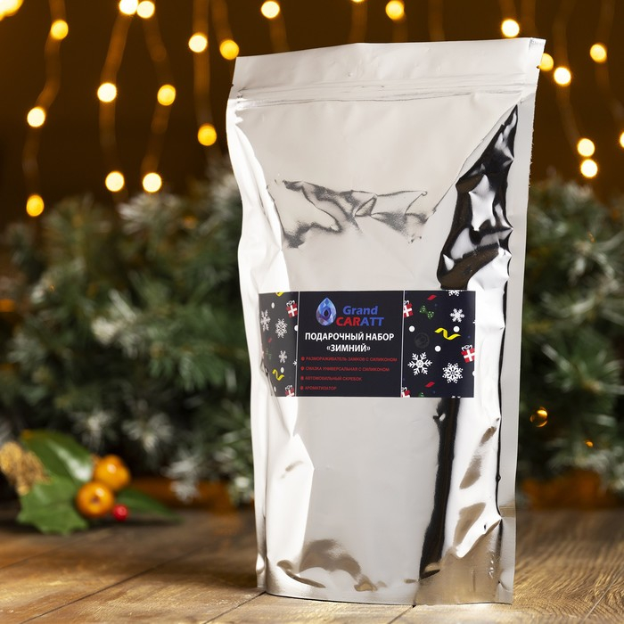 Подарочный набор автолюбителя Grand Caratt Подарочный набор автолюбителя Grand Caratt "Зимний": Скребок, размораживатель замков, ароматизатор, смазка