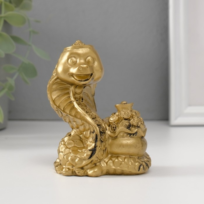 Нэцкэ полистоун Нэцкэ полистоун "Змея с мешком китайских монет" 4,7х7,5х9,7 см