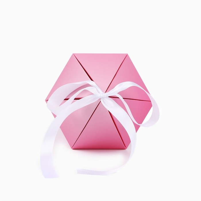 Переноска - шестиугольник для цветов «С любовью!», розовая, 15 х 35 х 15 см Переноска - шестиугольник для цветов «С любовью!», розовая, 15 х 35 х 15 см