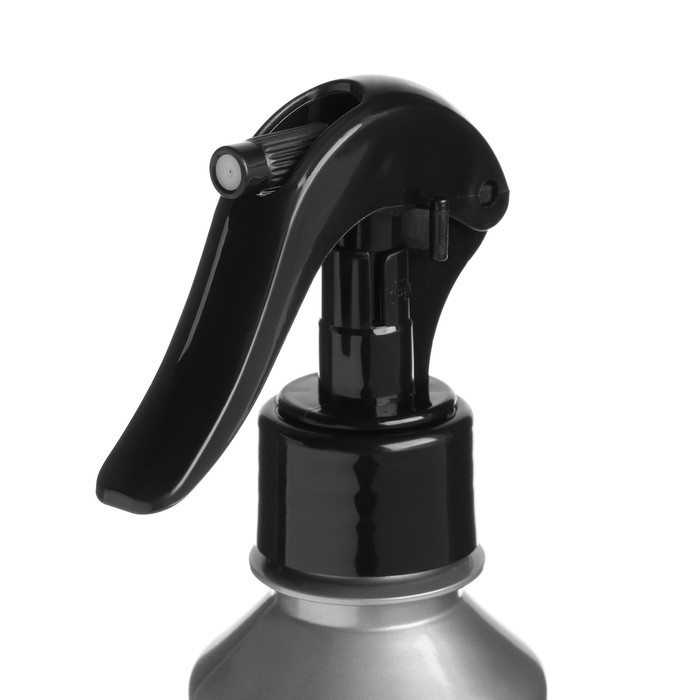 Полироль пластика LAVR бархат, 255 мл, триггер Ln2408 Полироль пластика LAVR бархат, 255 мл, триггер Ln2408