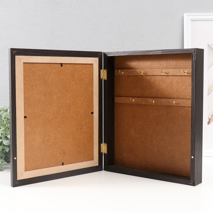 Ключница Ключница "Статуя" 26х30,5 см венге