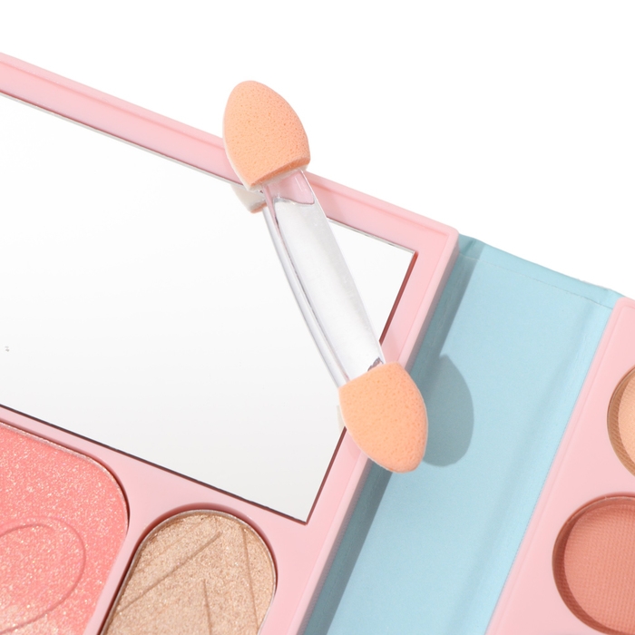 Набор декоративной косметики «Лебединое озеро» Набор декоративной косметики «Лебединое озеро»