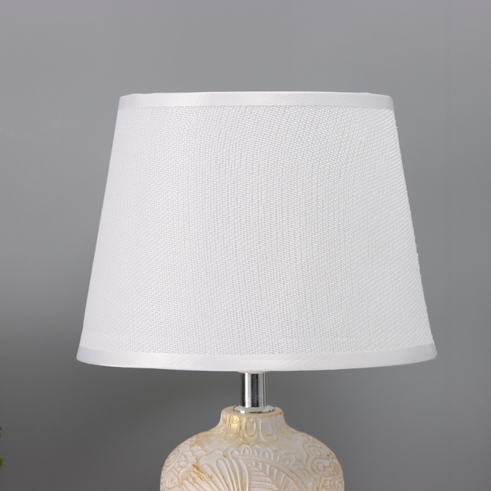 Лампа настольная Лампа настольная "Цветочное поле" 1х40Вт Е14 белый/золото 20х20х34см