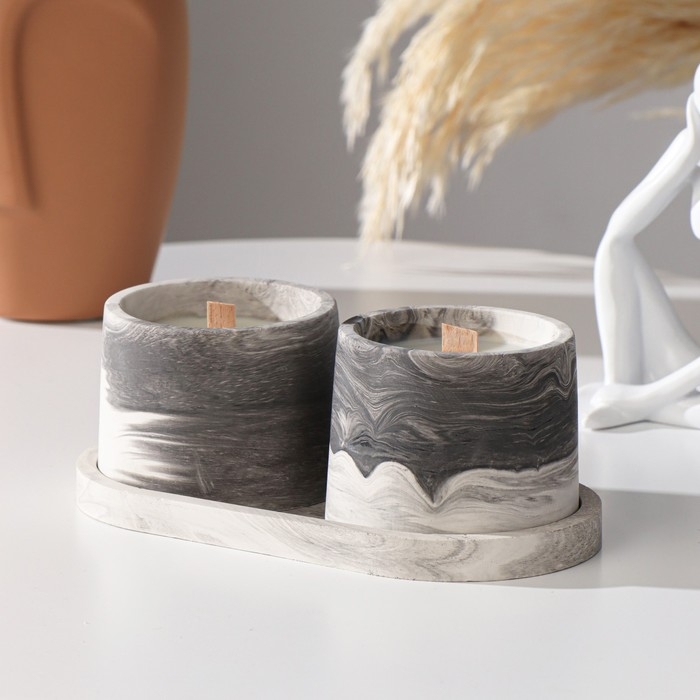 Свеча в бетоне на подставке  Свеча в бетоне на подставке "Лофт", соевый воск, деревянный фитиль, черно-белая