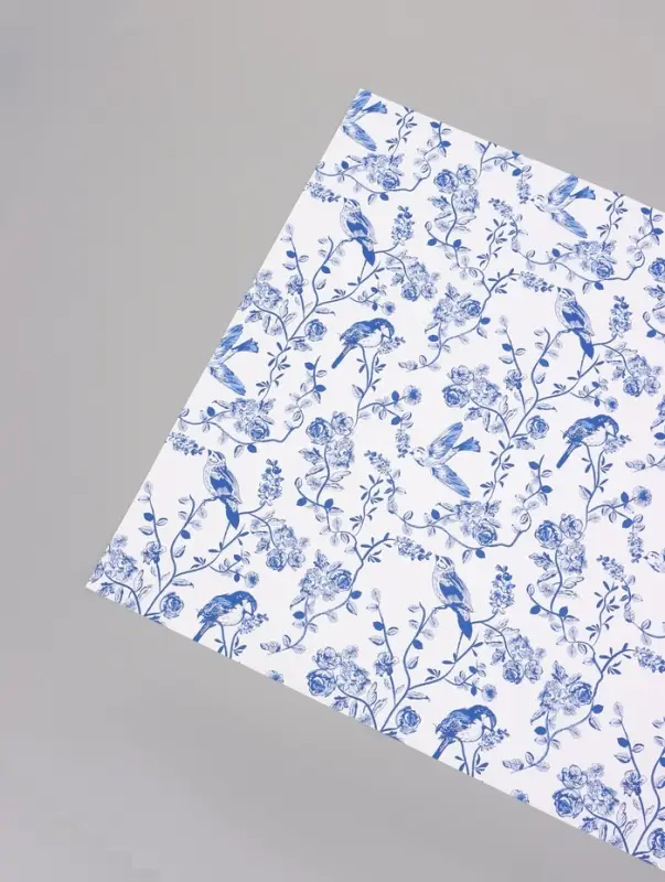 Пленка для цветов, &laquo;Весенний сад&raquo;, бело-синий, 57&times;57 см