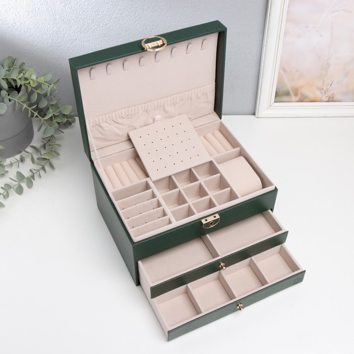 Шкатулка кожзам для украшений  Шкатулка кожзам для украшений "Стёганая с рамкой" зелёная 23х17х13,5 см