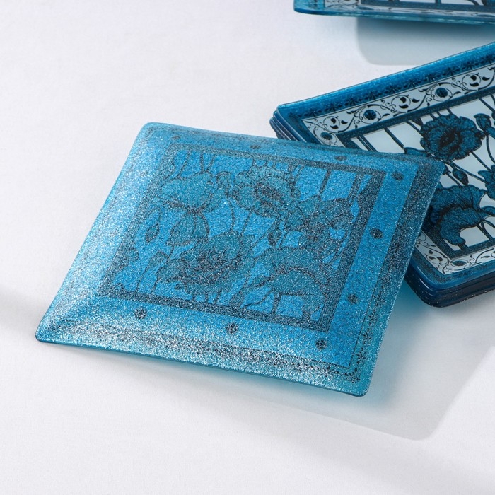 Набор столовый «Маки», 7 предметов: 30×30 см - 1 шт, 18×18 см - 6 шт, цвет голубой Набор столовый «Маки», 7 предметов: 30×30 см - 1 шт, 18×18 см - 6 шт, цвет голубой