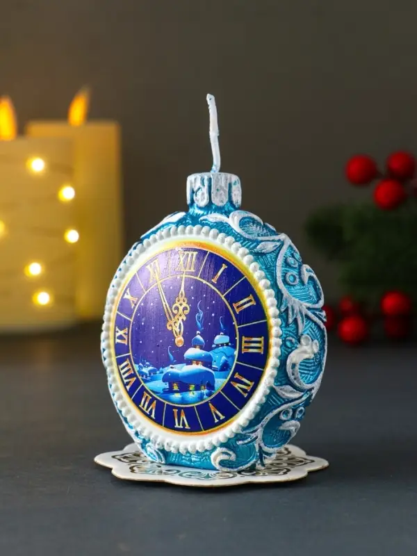 Свеча новогодняя круглая "Куранты" 7,2х5х8,5 см