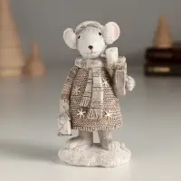Фигурка полистоун &laquo;Белая мышка с покупками в руках&raquo;, 5.5&times;4&times;10 см