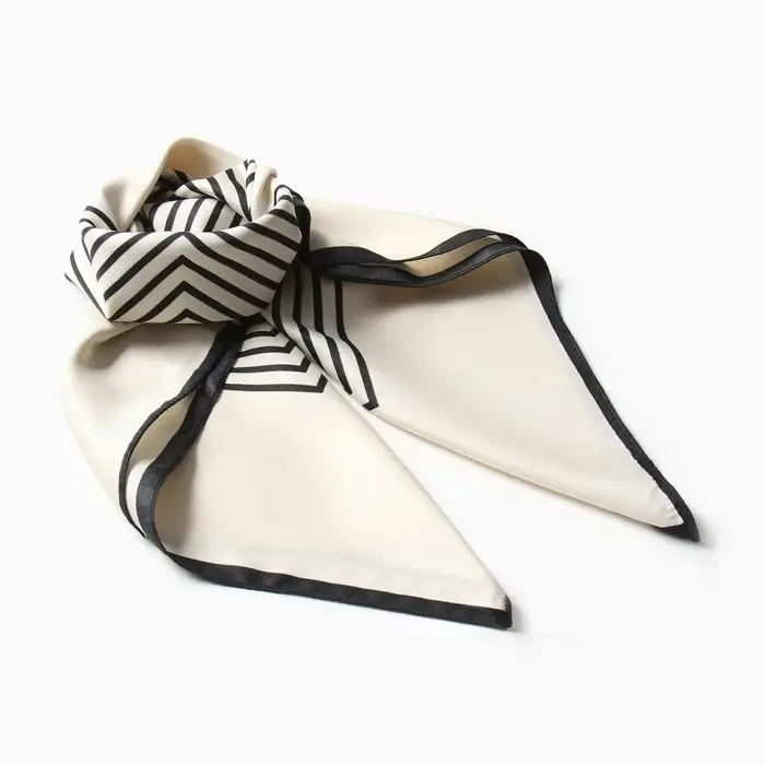 Платок женский MINAKU "Диагональ" цвет молочный, р-р 70*70 см