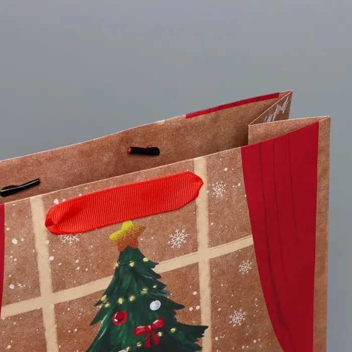 Пакет подарочный новогодний крафтовый &laquo;Уют в доме&raquo;, M 26 х 30 х 9 см