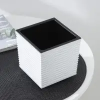 Кашпо со вставкой «Стиль», 1,5 л, цвет мрамор Кашпо со вставкой «Стиль», 1,5 л, цвет мрамор