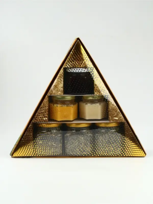 Подарочный набор новогодний &laquo;Советский&raquo; варенье с шишками, крем-мед 2 шт, чай в банке 3 шт   1087734