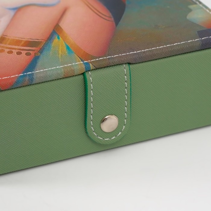 Шкатулка кожзам для украшений с зеркалом  Шкатулка кожзам для украшений с зеркалом "Девушка с пуделем" 15х21,5х5,5 см