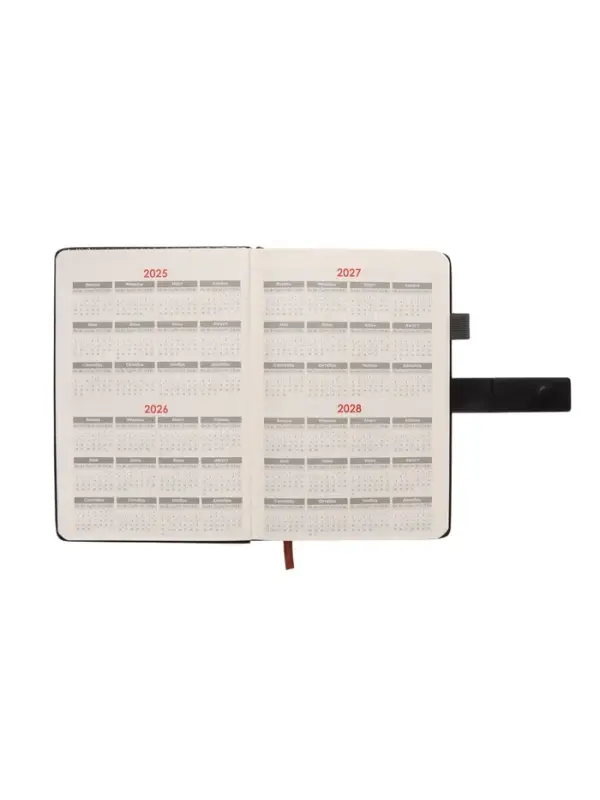 Ежедневник недатированный формат А5, с хлястиком, 112л, линия, держатель, пвх, Черный Ежедневник недатированный формат А5, с хлястиком, 112л, линия, держатель, пвх, Черный