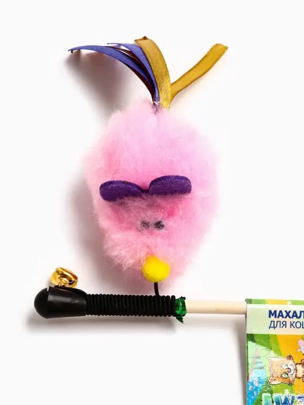 Дразнилка - удочка &laquo;Мышка&raquo;. с колокольчиком, на деревянной палочке, розовая