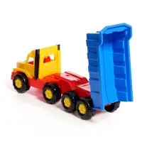 Набор игрушек для песочницы &laquo;Фаворит&raquo;, 8 предметов: самосвал, ситечко, совок, грабельки, формочки