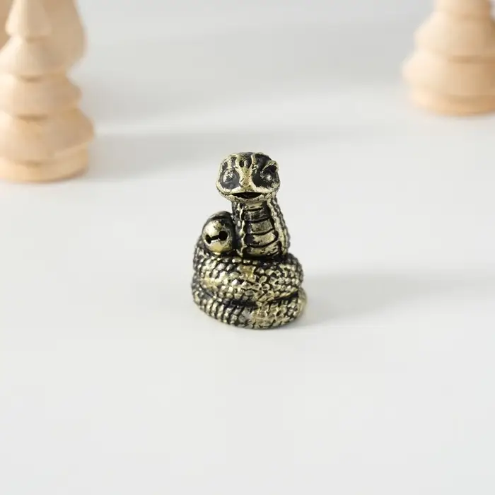 Фигурка полистоун &laquo;Змея&raquo;, 2&times;2&times;3.5 см, МИКС
