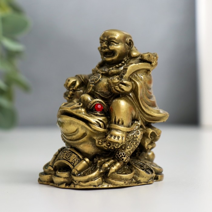 Нэцкэ бронза  Нэцкэ бронза "Хотей на жабе"