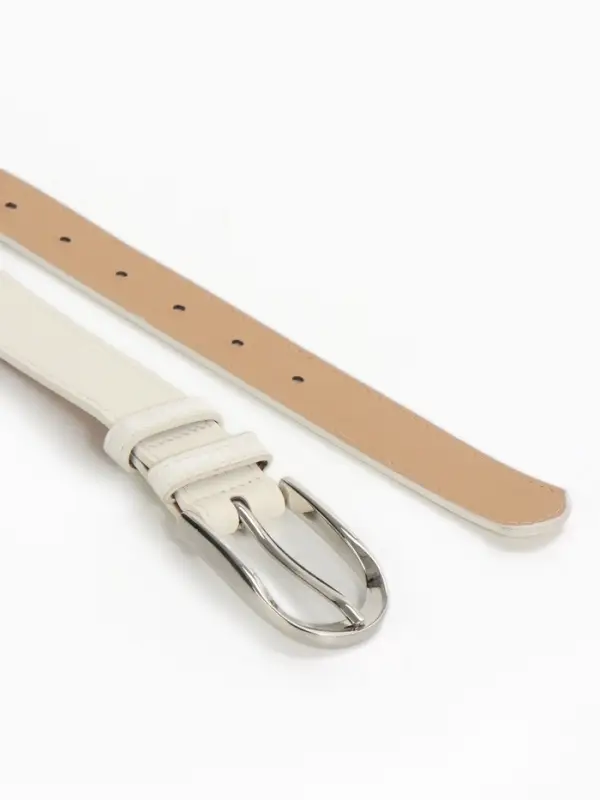 Ремень женский, 110&times;2.8 см, овальная пряжка металл, серебристая, белый