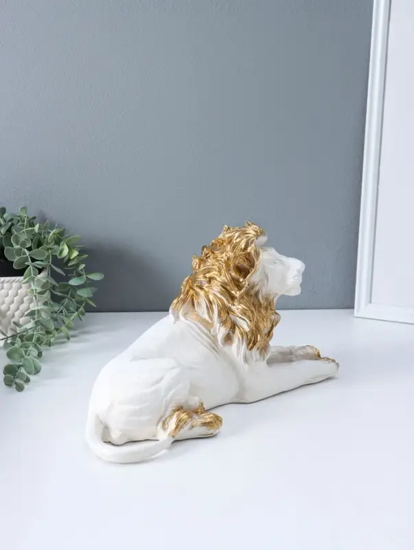 Фигура "Лев африканский №1" белый с золотом, 18х40х20 см