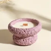 Свеча в подсвечнике, 9.3&times;9.3&times;5.5 см, розовая