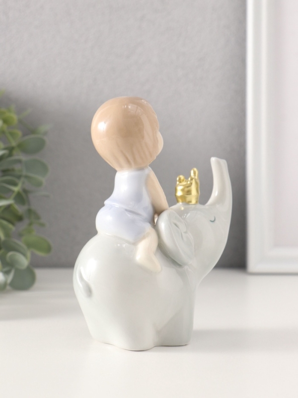 Фигурка керамика «Малыш на слоне», 4.5×10.5×13 см Фигурка керамика «Малыш на слоне», 4.5×10.5×13 см