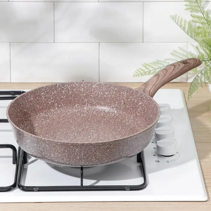 Сковорода Доляна «Брауни», d=28 см, пластиковая ручка, антипригарное покрытие, индукция Сковорода Доляна «Брауни», d=28 см, пластиковая ручка, антипригарное покрытие, индукция