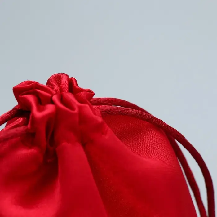 Мешочек подарочный атласный &laquo;Сердце&raquo;, 10 х 12 см +/- 1.5 см