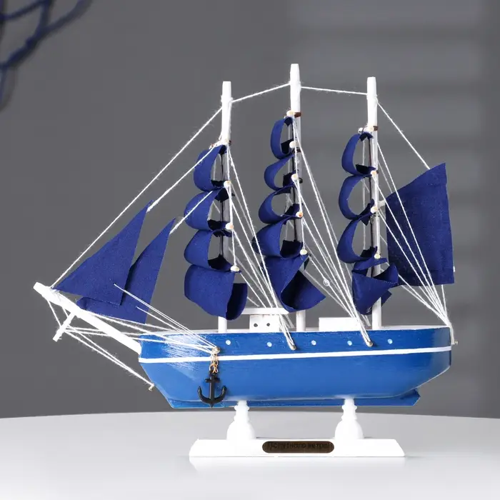 Сувенирная модель корабля &laquo;Дорита&raquo;, борта синие с белой полосой, паруса синие, 23&times;5.5&times;21 см