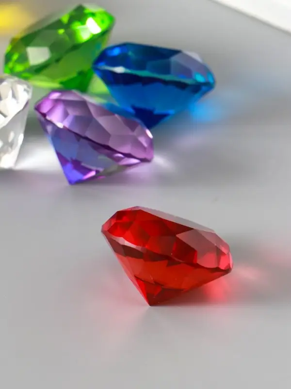 Сувенир стекло Сувенир стекло "Бриллианты" набор 6 шт d=4 см в коробке 11х8х4 см