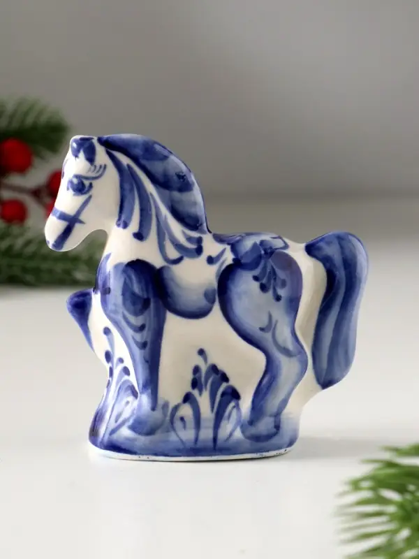 Сувенир Лошадь в траве средняя, 9,5х8,5 см, гжель Сувенир Лошадь в траве средняя, 9,5х8,5 см, гжель