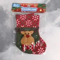 Мягкая подвеска "Носок - олень с бабочкой" 13х17 см, красно-зелёный