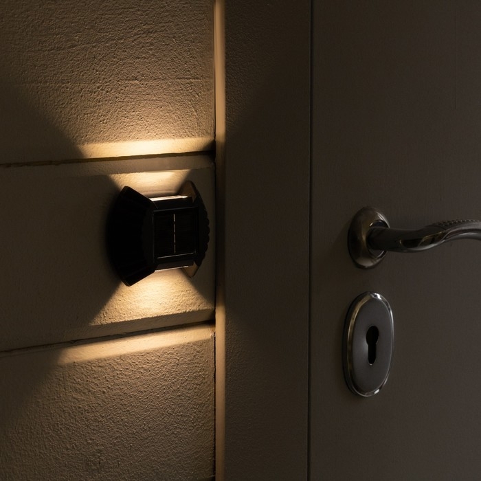 Садовый светильник на солнечной батарее «Ракушка», 10 × 7.5 × 2 см, 8 LED, свечение тёплое белое Садовый светильник на солнечной батарее «Ракушка», 10 × 7.5 × 2 см, 8 LED, свечение тёплое белое