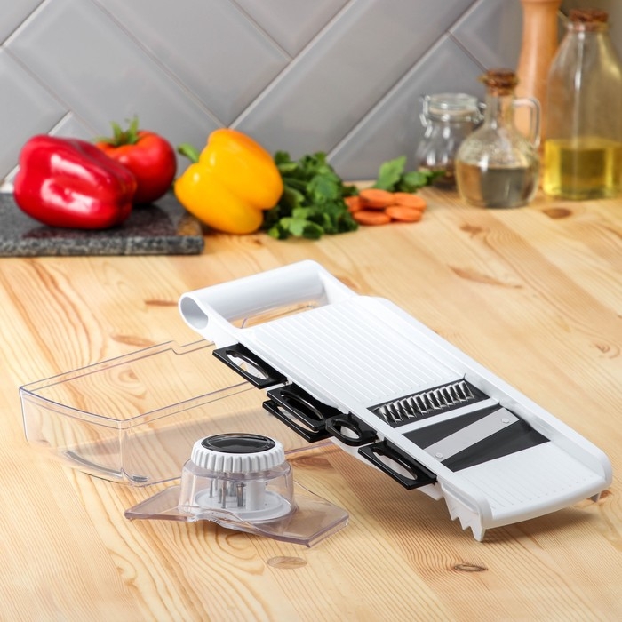 Слайсер универсальный Magistro Vegan pro, 5 насадок, 31,8×13,7×9 см, цвет чёрно-белый Слайсер универсальный Magistro Vegan pro, 5 насадок, 31,8×13,7×9 см, цвет чёрно-белый