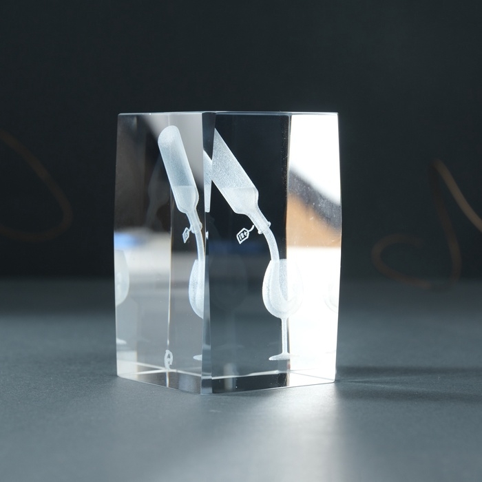 Сувенир стекло прямоугольник Сувенир стекло прямоугольник "Бокал и вино" 5х5х8 см