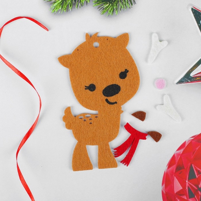 Набор для творчества - создай ёлочное украшение из фетра «Оленёнок в шарфике» Набор для творчества - создай ёлочное украшение из фетра «Оленёнок в шарфике»