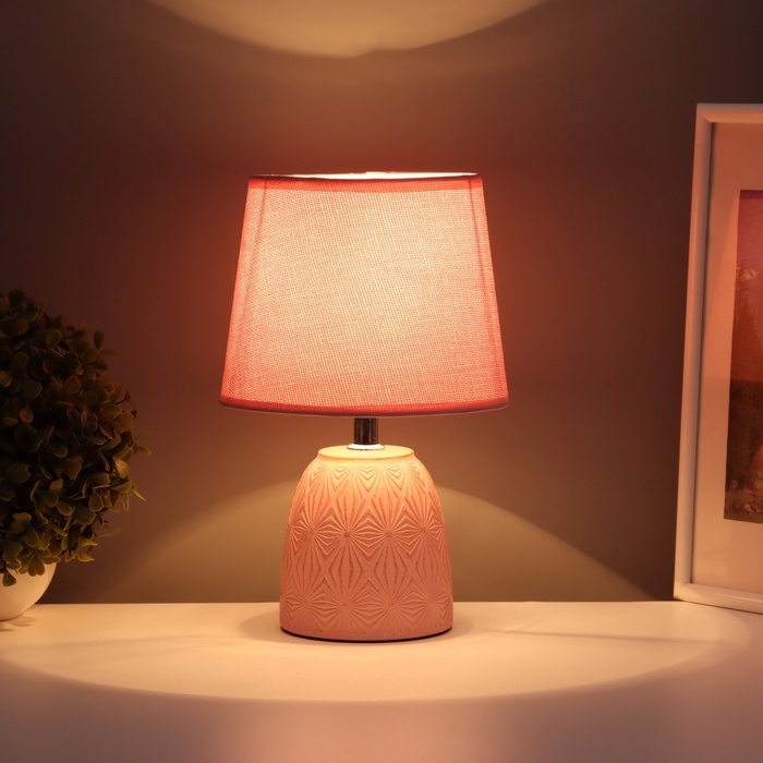 Лампа настольная Лампа настольная "Калейдоскоп" 1х40Вт Е14 розовый 20х20х34см