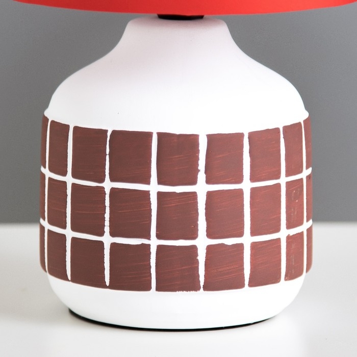 Настольная лампа Настольная лампа "Гликерия" E14 40Вт бело-красная 15х15х27 см RISALUX