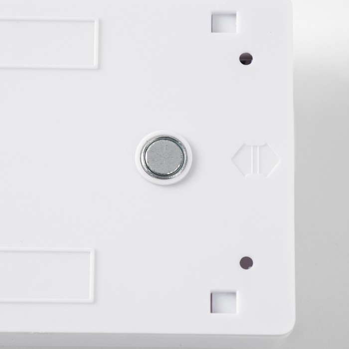 Фонарь-светильник  Фонарь-светильник "Мастер К", 220 лм, COB, 4 ААА, магнит, клейкая основа, 11.2 х 7.5 х 3 см