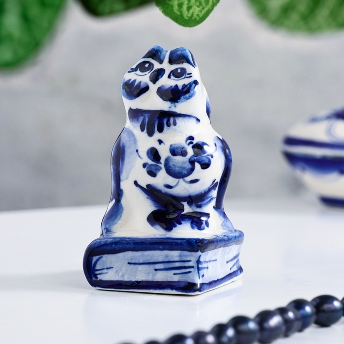 Сувенир «Сова на книгах», 8 см, гжель Сувенир «Сова на книгах», 8 см, гжель