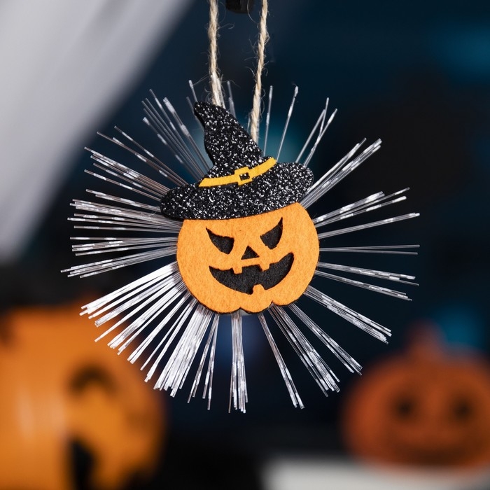 Светодиодная игрушка «Тыква в шляпе» 10 см, батарейки AG13х3 (в комплекте), свечение мульти Светодиодная игрушка «Тыква в шляпе» 10 см, батарейки AG13х3 (в комплекте), свечение мульти