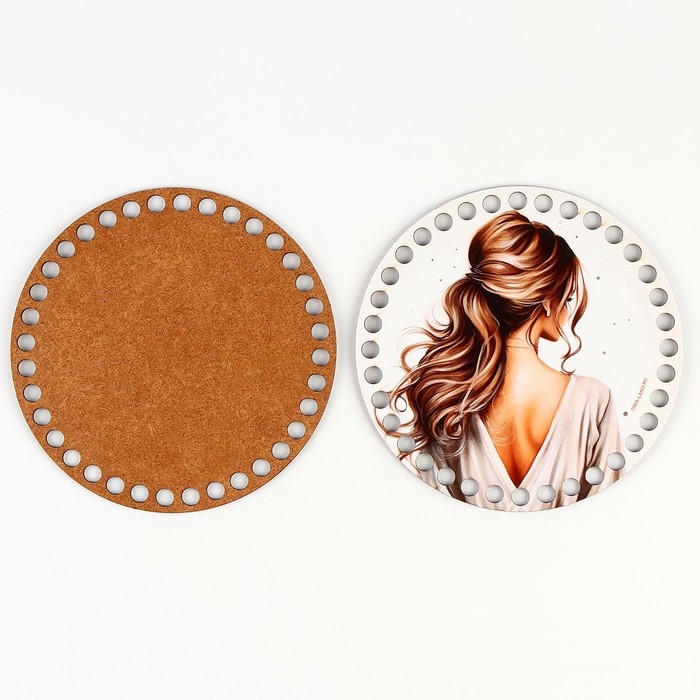 Донышки для вязания 2 в 1 «Красивая девушка», круг 15 см, хдф 3 мм Донышки для вязания 2 в 1 «Красивая девушка», круг 15 см, хдф 3 мм