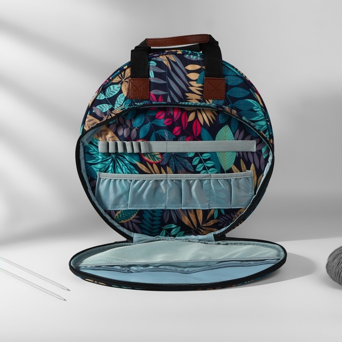 Сумка для вышивания «Листья», 2 отделения на молнии, с ручками, d = 35 × 12 см Сумка для вышивания «Листья», 2 отделения на молнии, с ручками, d = 35 × 12 см