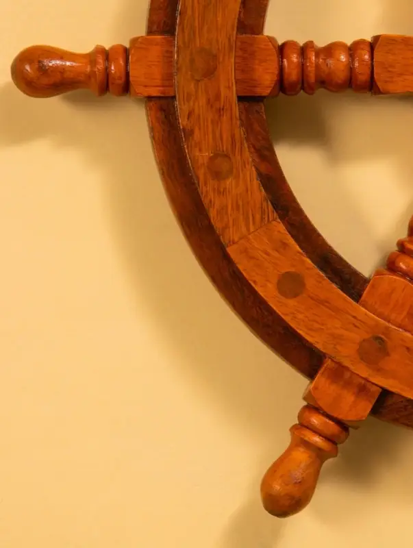 Штурвал декоративный, 32×32×3.5 см, дерево