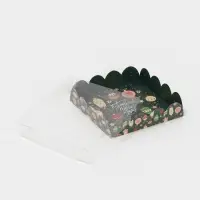 Коробка для кондитерских изделий с пластиковой крышкой «Новогодние игрушки», 13 х 13 х 3 см