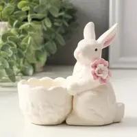 Сувенир керамика подставка "Зайка с цветком" белый 10,5х4,5х10 см