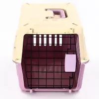 Переноска для животных пластиковая 44 х 31 х 27 см, белая/лавандовая Переноска для животных пластиковая 44 х 31 х 27 см, белая/лавандовая